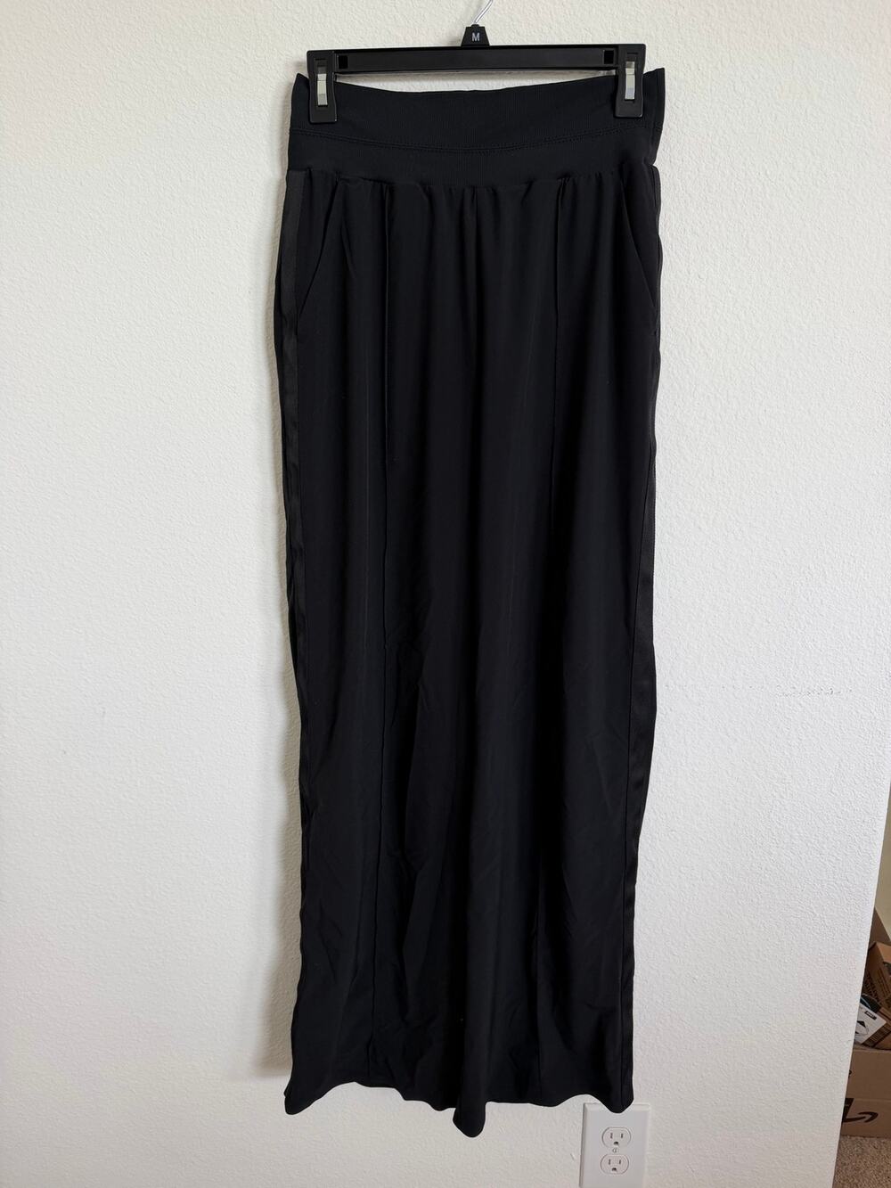 Athleta Womens Nolia Black Wide leg Tuxedo Pants Size 6 Pockets